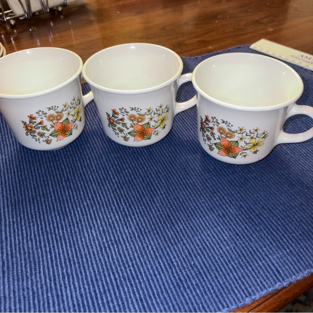 Corelle Floral Mugs with Orange and Yellow Accents lot of 3 cups - Picture 3 of 4